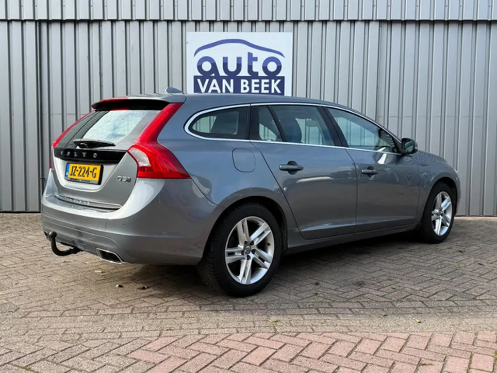Volvo V60 2