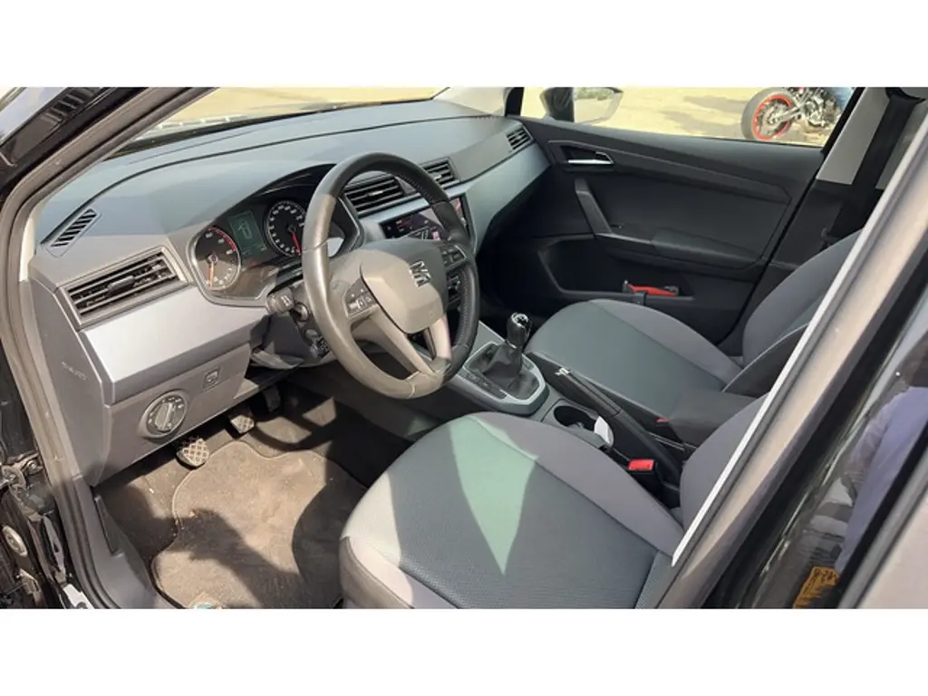 SEAT Arona 3