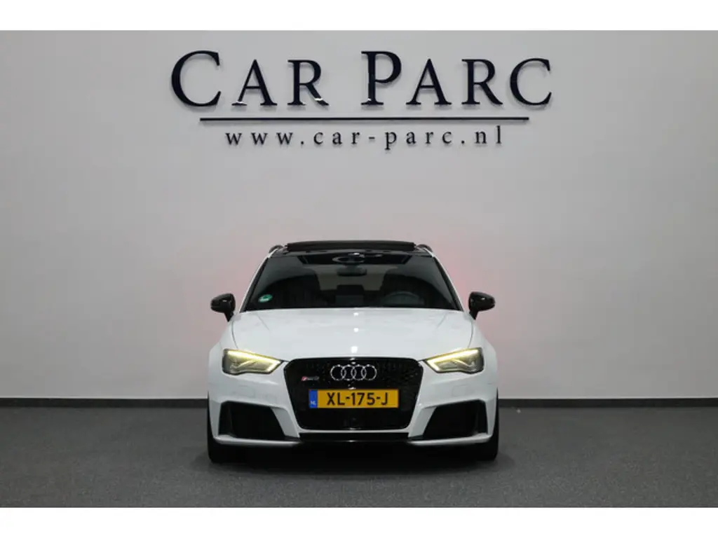 Audi RS3 3