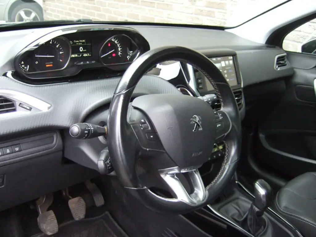 Peugeot 2008 3
