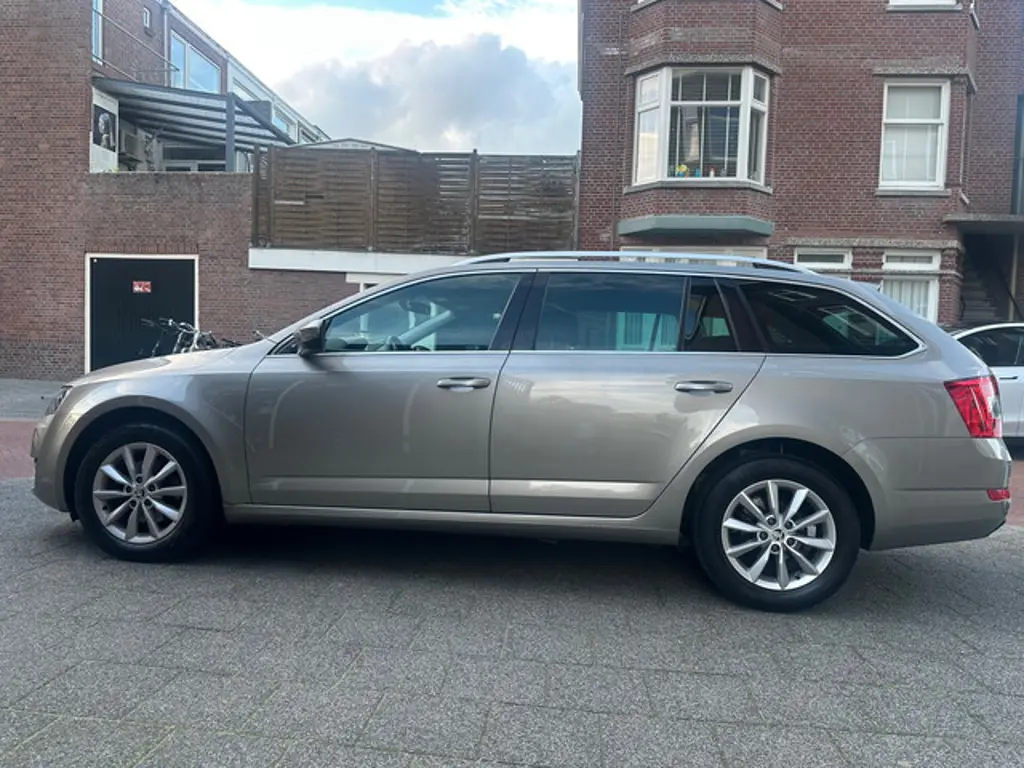 Škoda Octavia 2