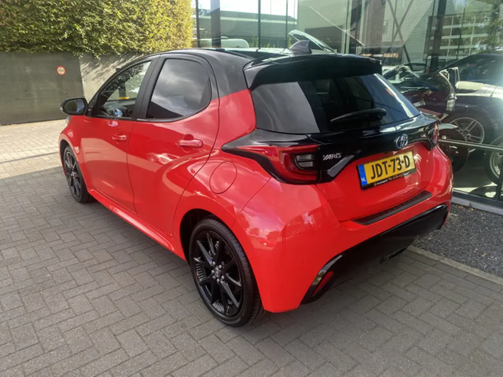 Toyota Yaris 2