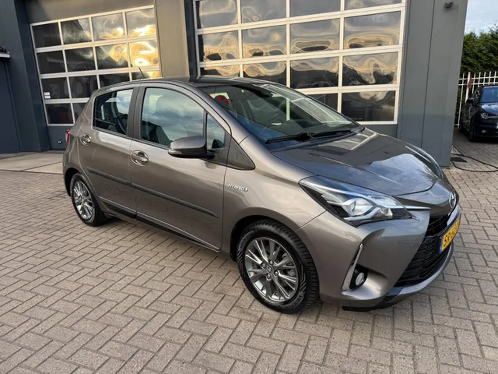 Toyota Yaris 2