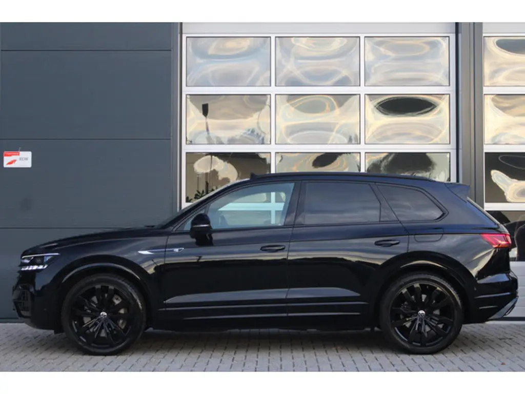 Volkswagen Touareg 2