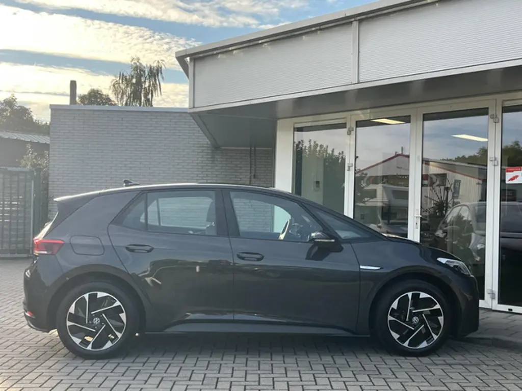 Volkswagen ID.3 3