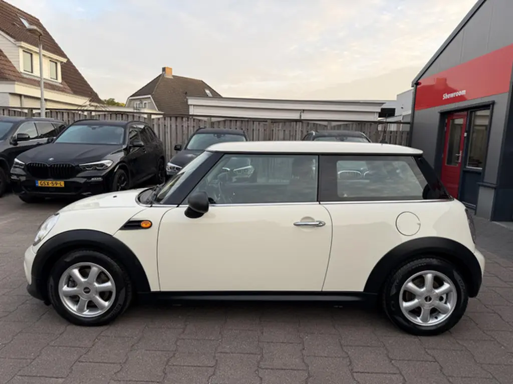 MINI One 3
