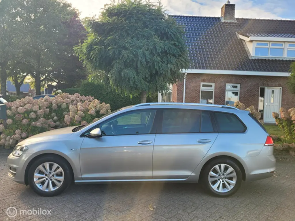 Volkswagen Golf 2