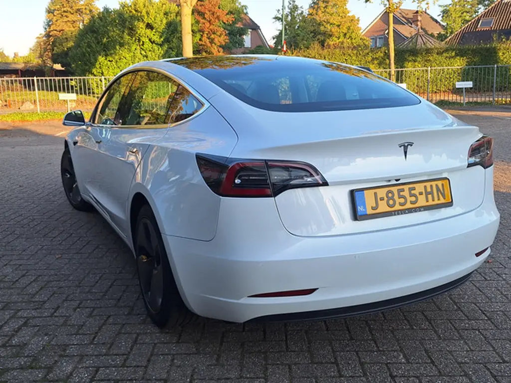 Tesla Model 3 3