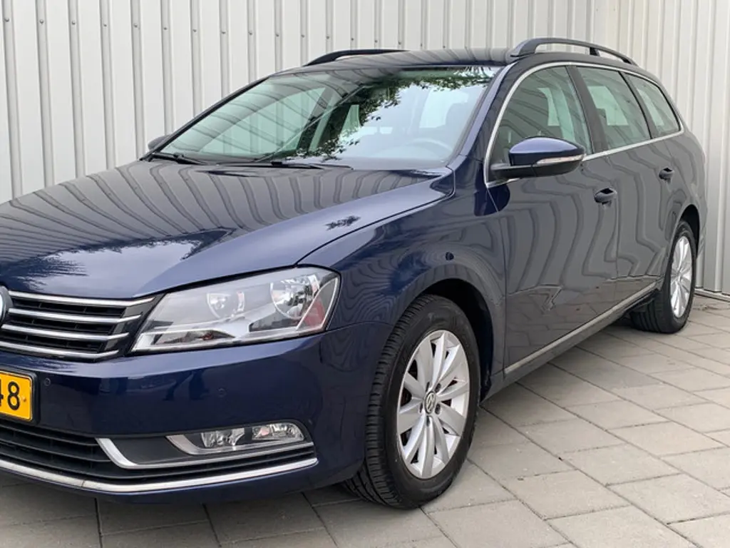 Volkswagen Passat 2
