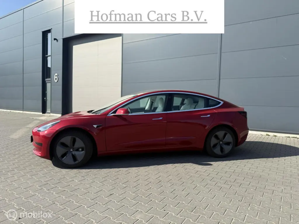 Tesla Model 3 2