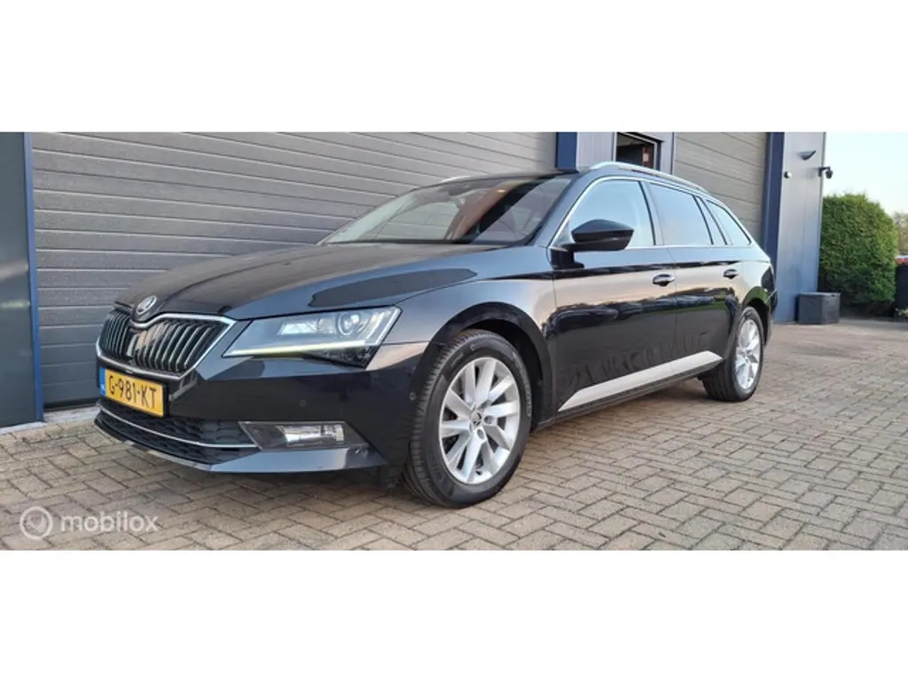 Škoda Superb 2
