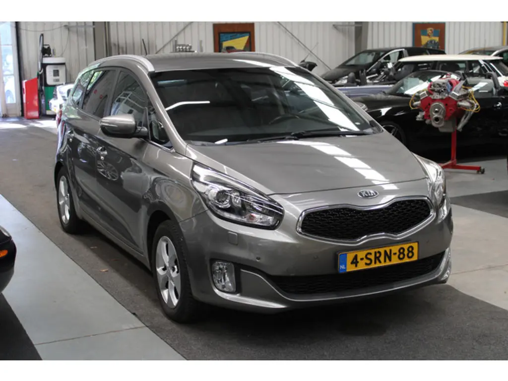 Kia Carens 2