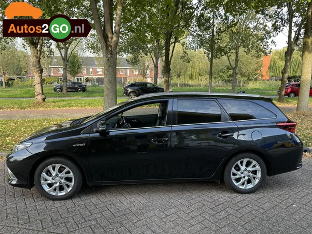 Toyota Auris 2