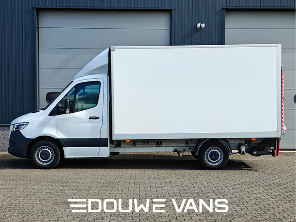 Mercedes-Benz Sprinter 2