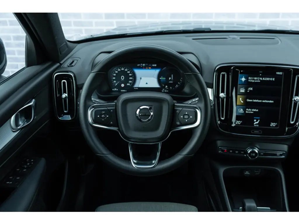 Volvo XC40 3