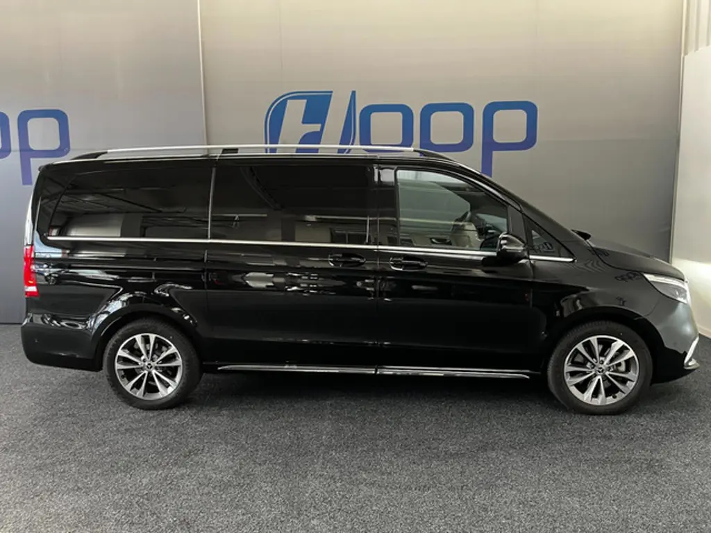 Mercedes-Benz EQV 2