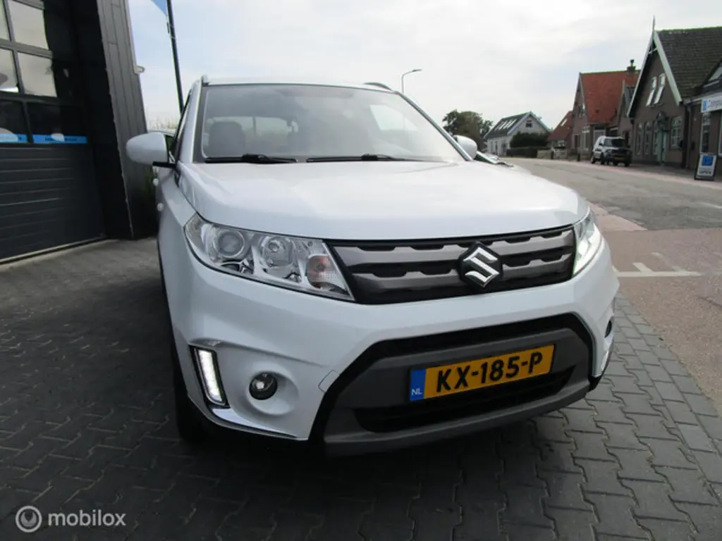Suzuki Vitara 2