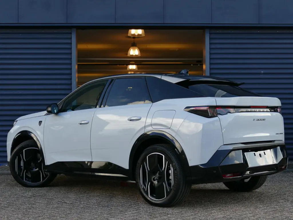 Peugeot e-3008 2