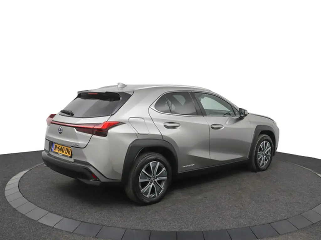 Lexus UX 2