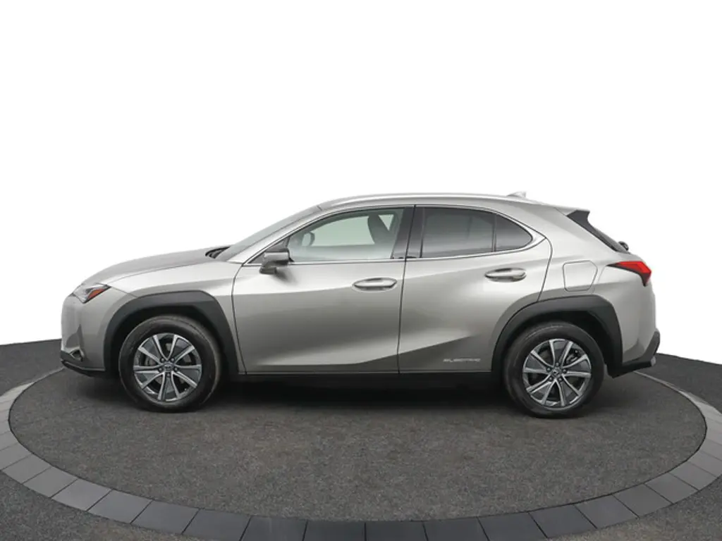Lexus UX 3