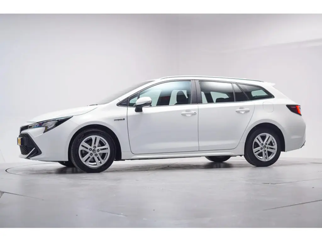 Toyota Corolla Touring Sports 2