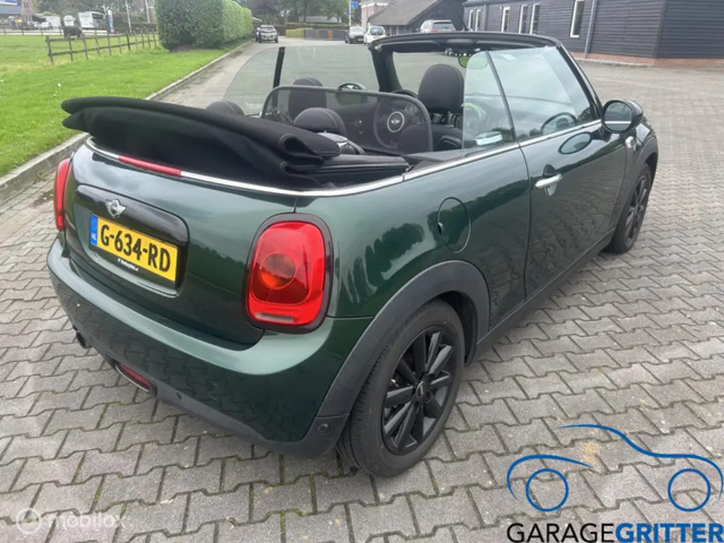 MINI Cooper Cabrio 3