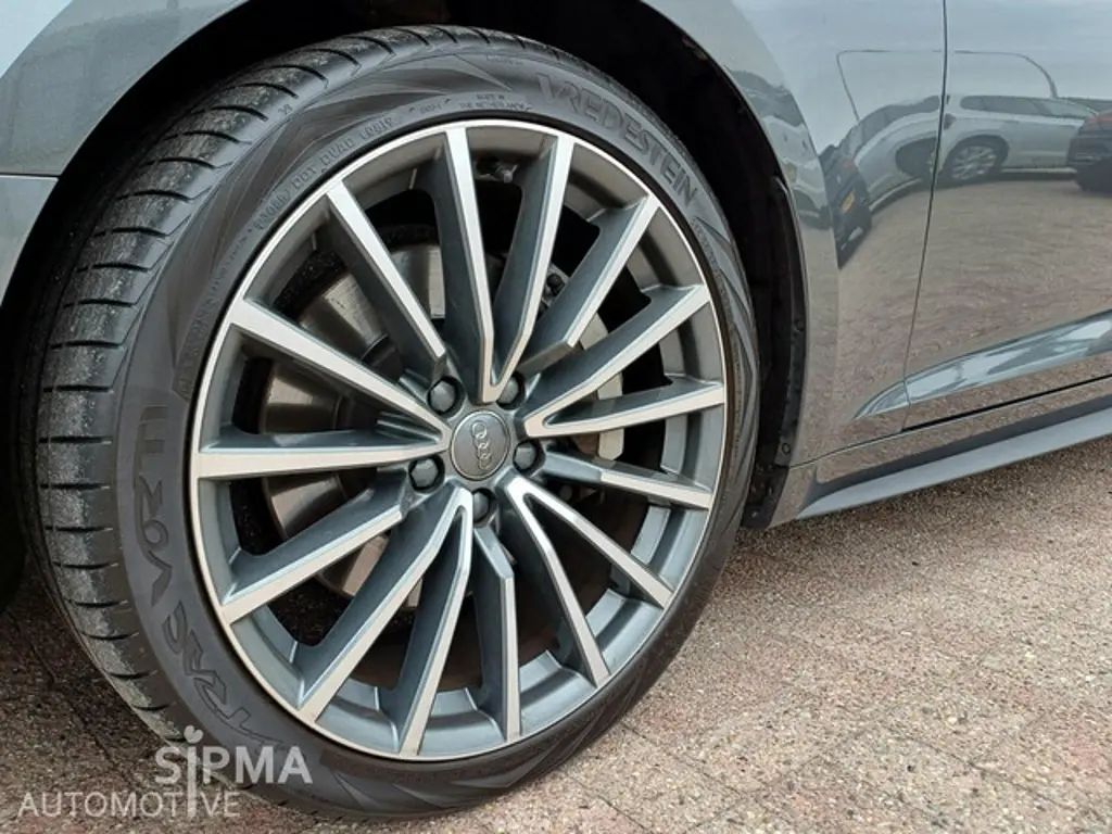 Audi A5 3