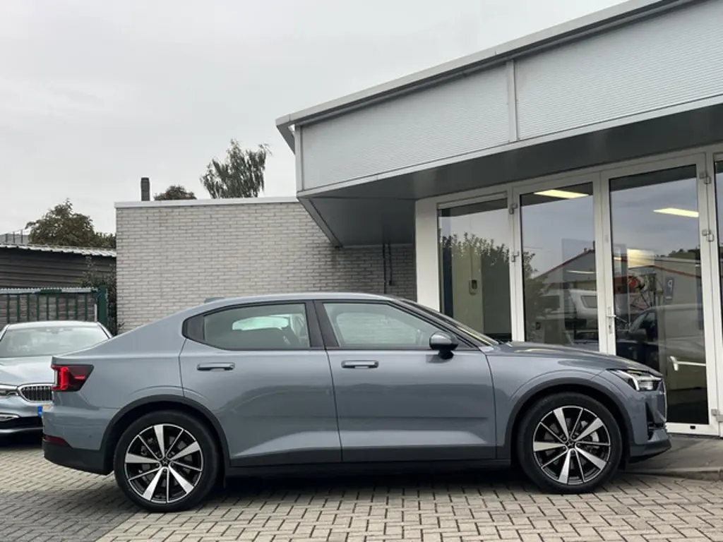 Polestar 2 3