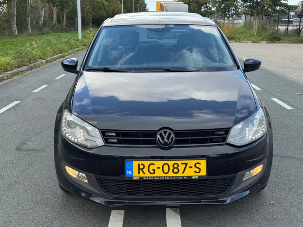 Volkswagen Polo 2