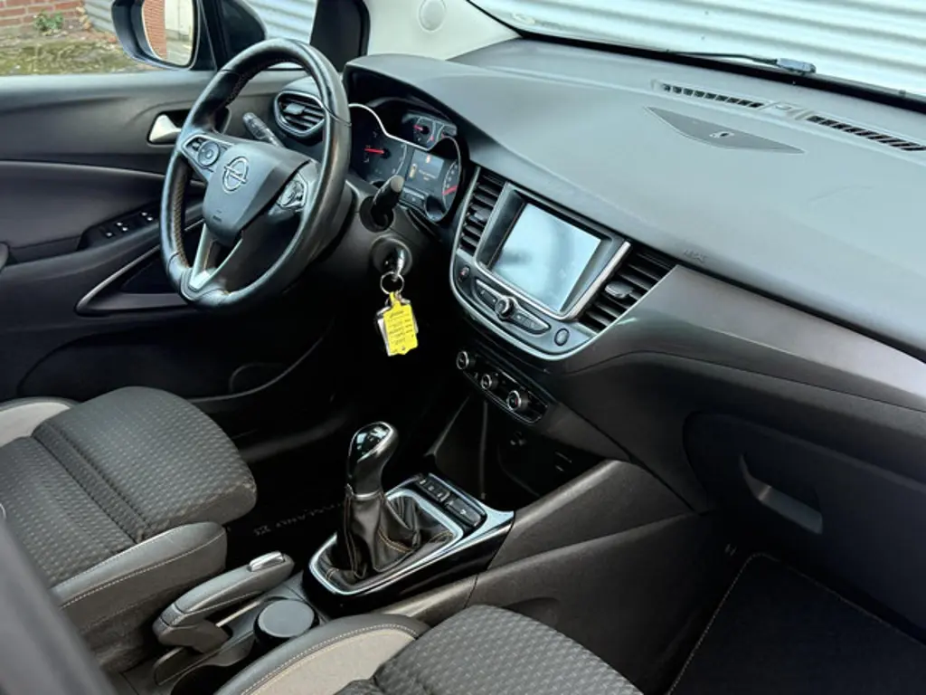 Opel Crossland X 2