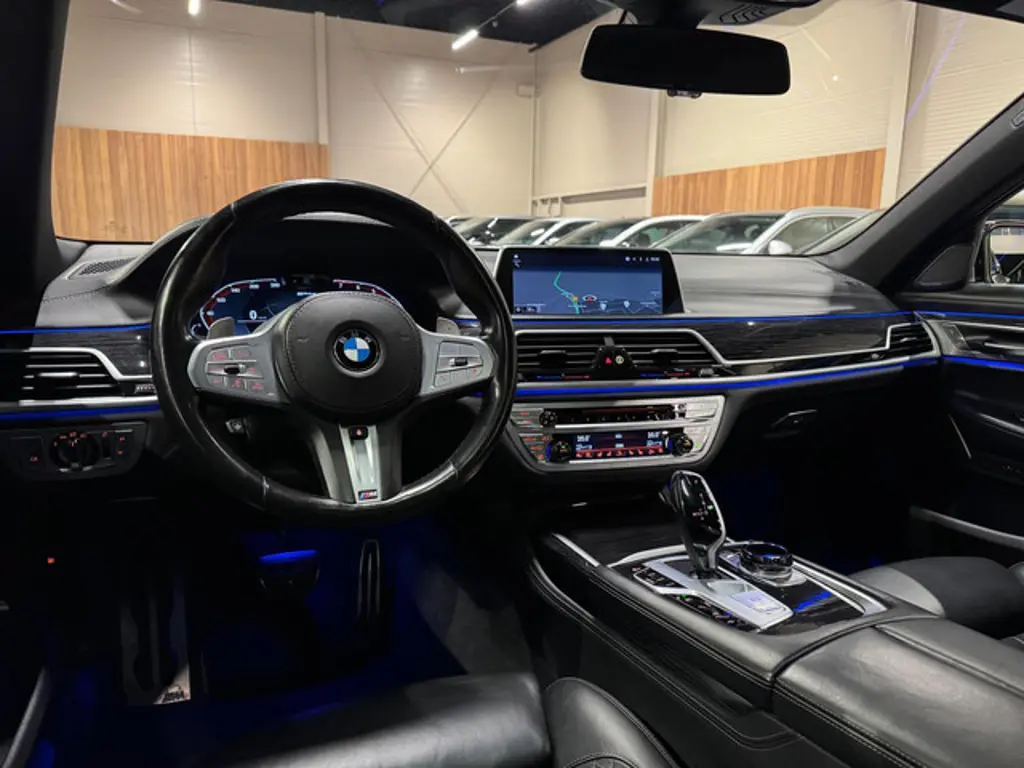 BMW 7 Serie 2