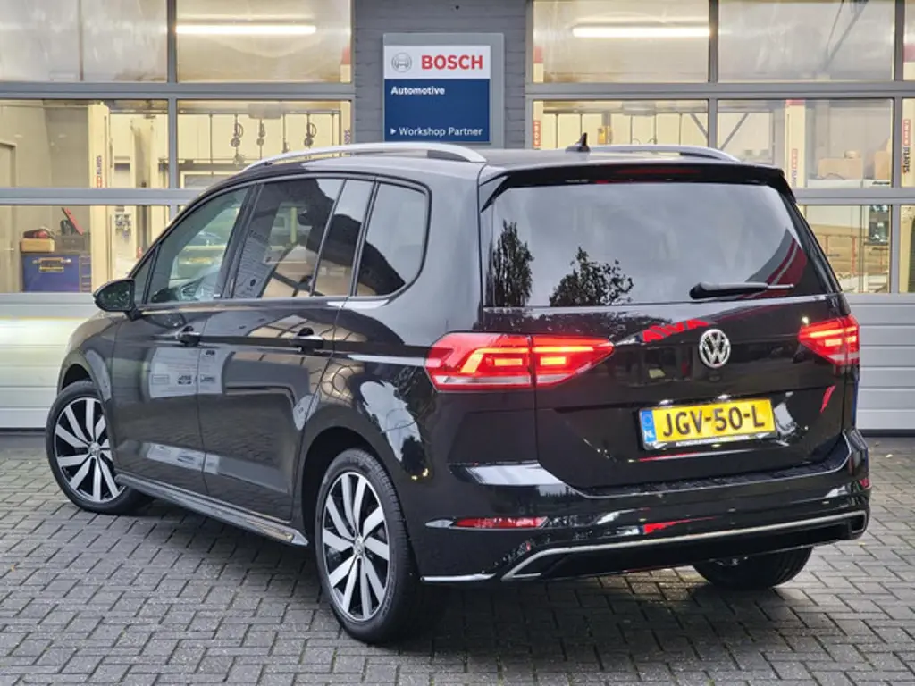 Volkswagen Touran 2