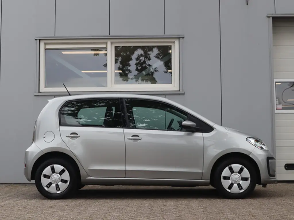 Volkswagen up! 3