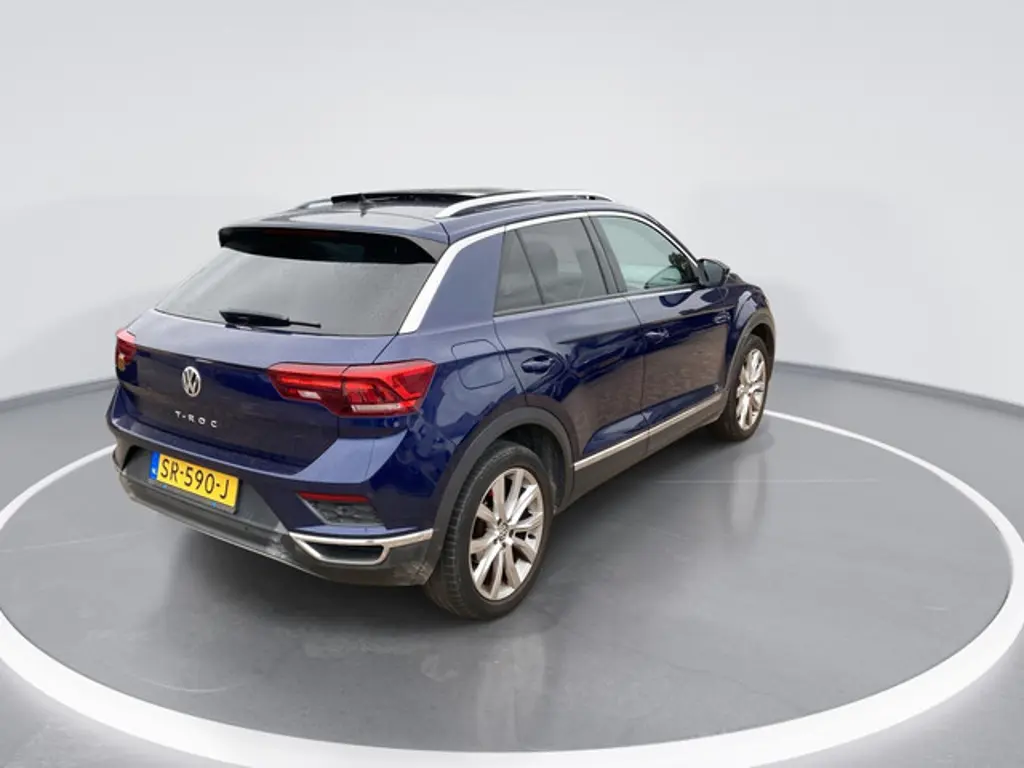 Volkswagen T-Roc 3