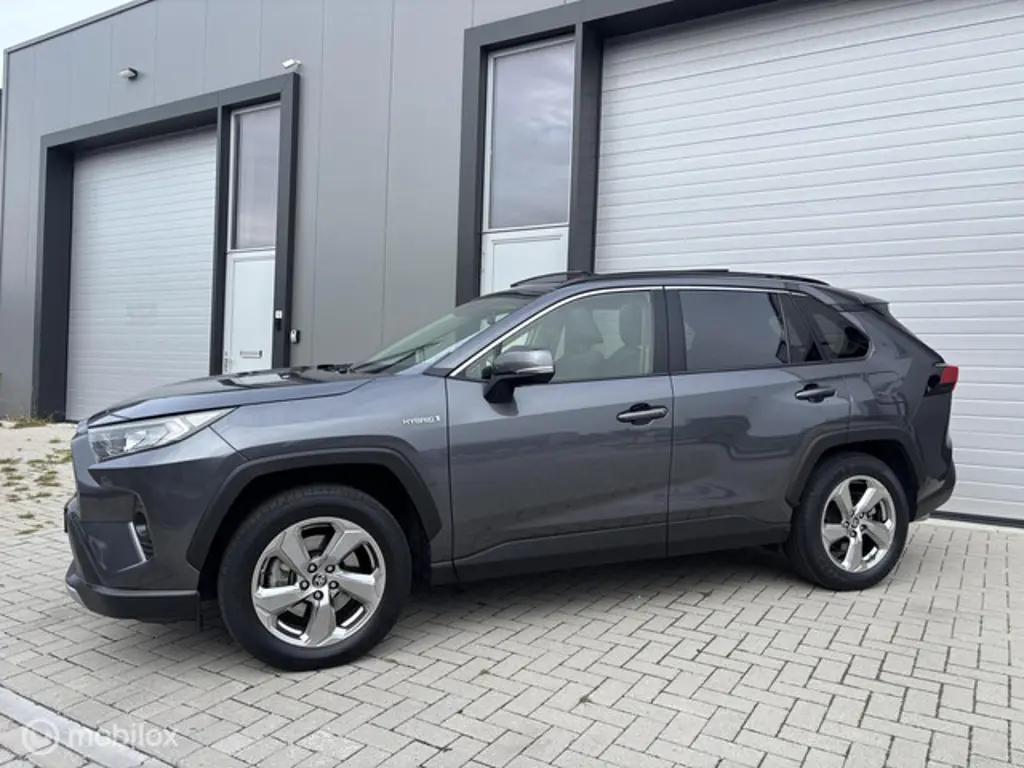 Toyota RAV4 2