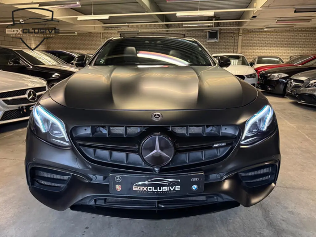 Mercedes-Benz E-Klasse 2