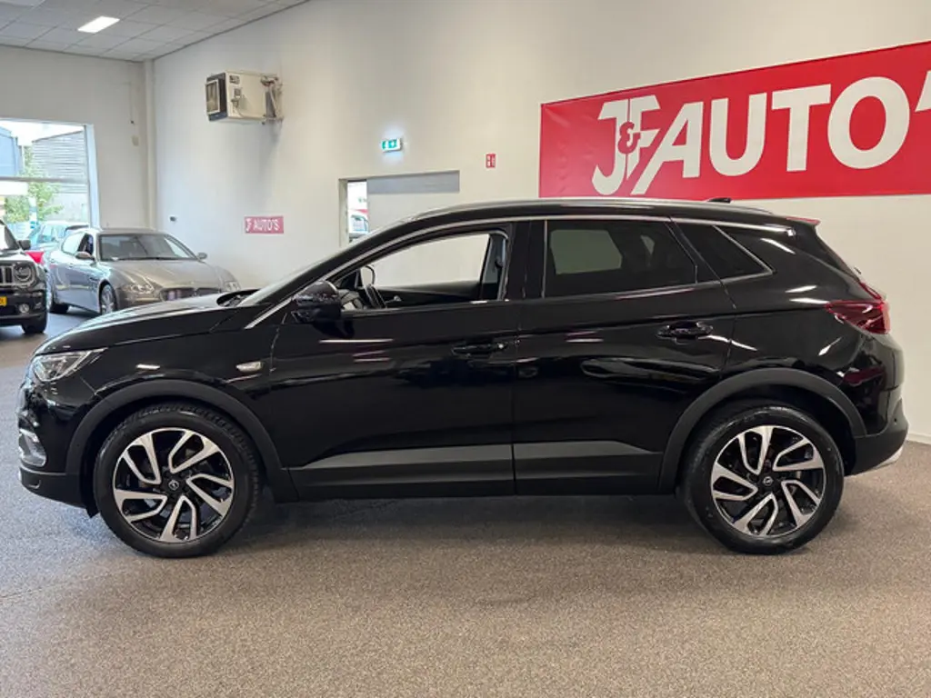 Opel Grandland X 2