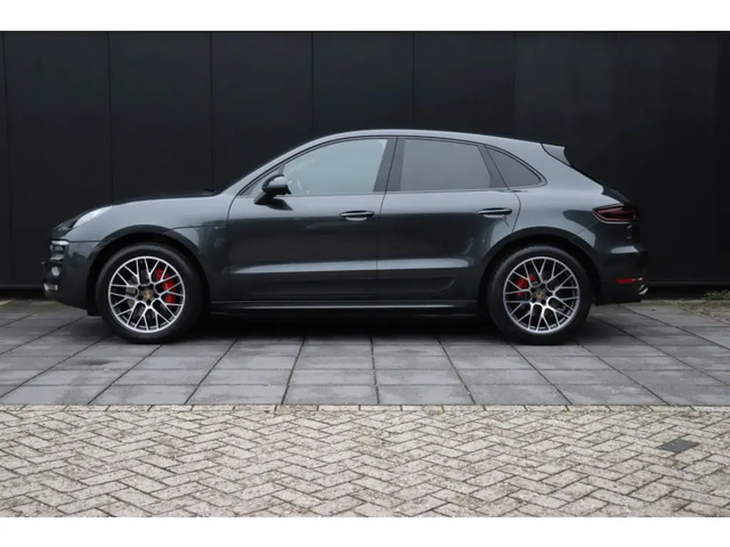 Porsche Macan 2