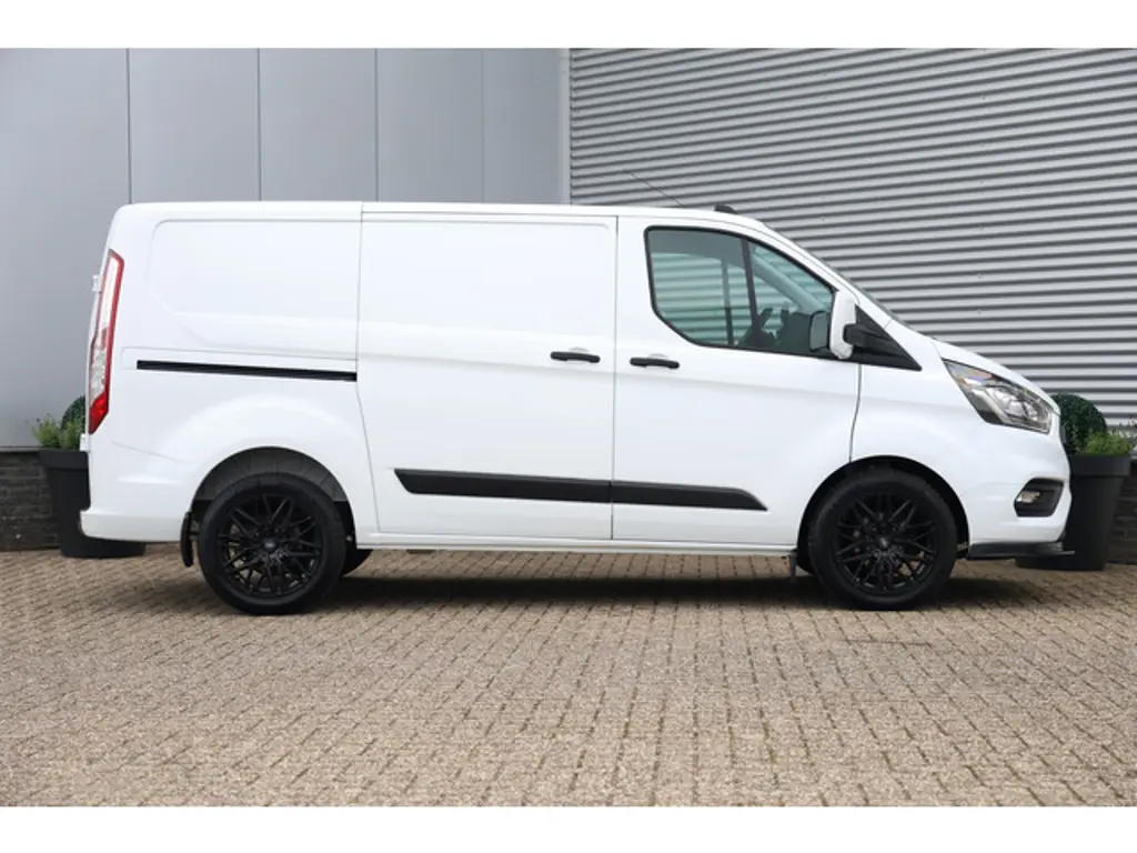 Ford Transit Custom 2