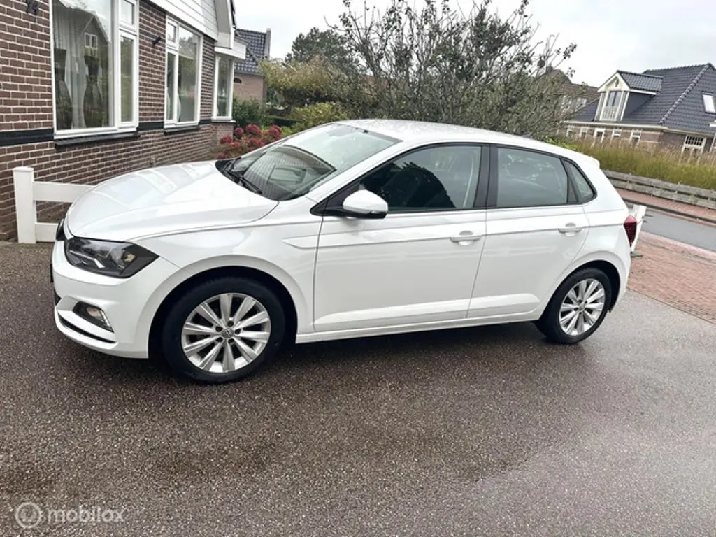 Volkswagen Polo 2