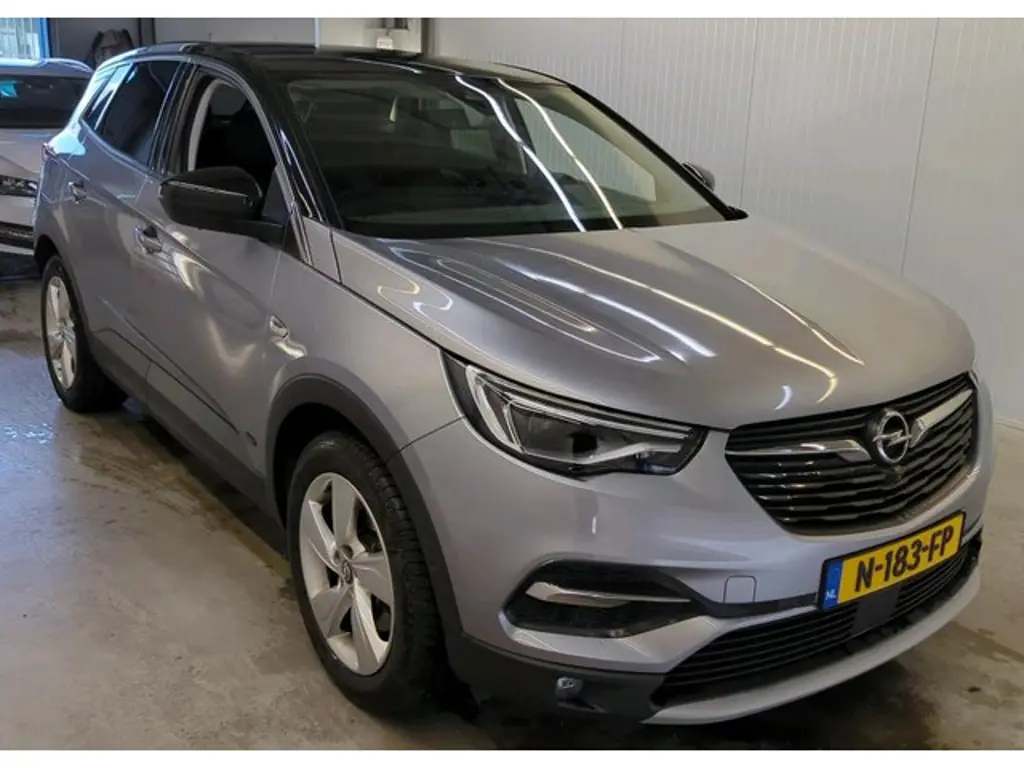 Opel Grandland X 2