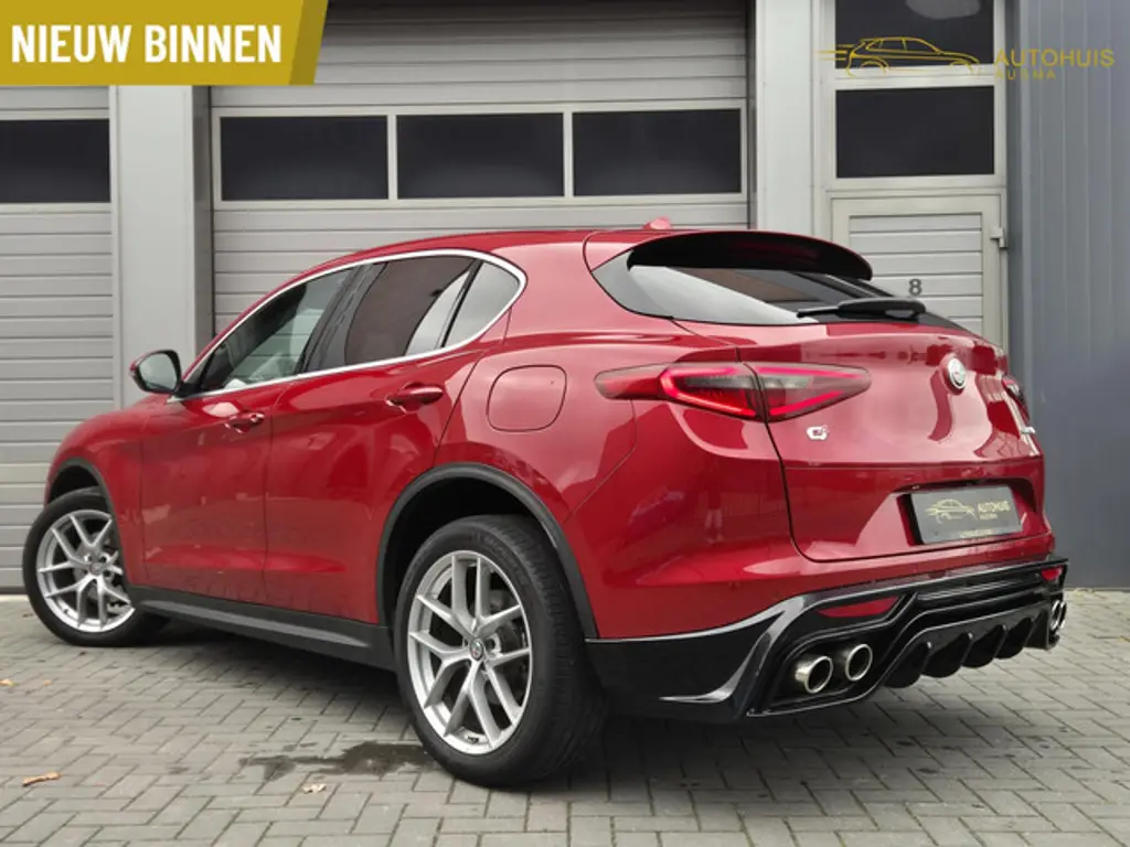 Alfa Romeo Stelvio 2