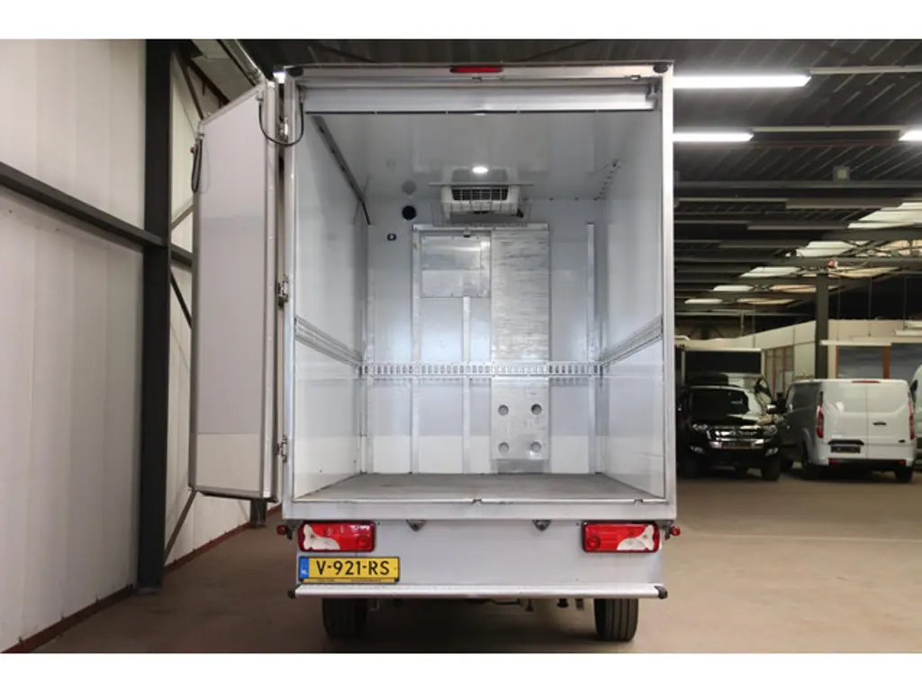 Mercedes-Benz Sprinter 3