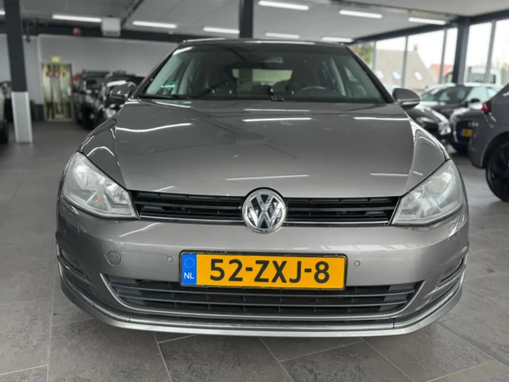 Volkswagen Golf 2
