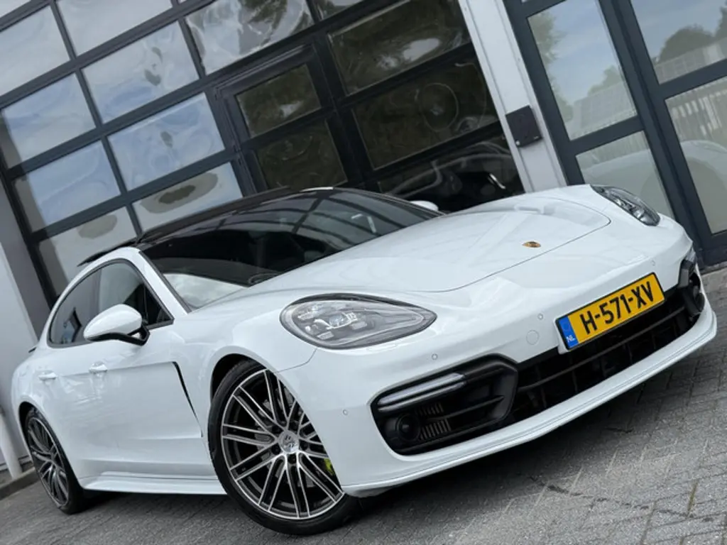 Porsche Panamera 2