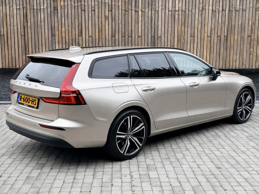 Volvo V60 2