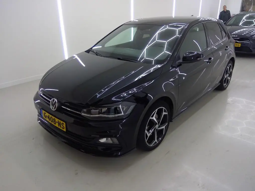 Volkswagen Polo 2