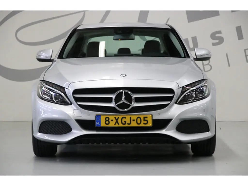 Mercedes-Benz C-Klasse 2