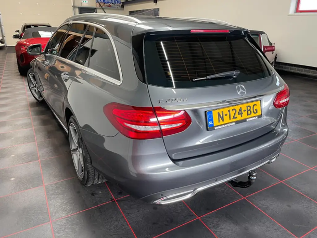 Mercedes-Benz C-Klasse 2