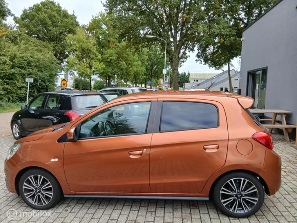 Mitsubishi Space Star 2